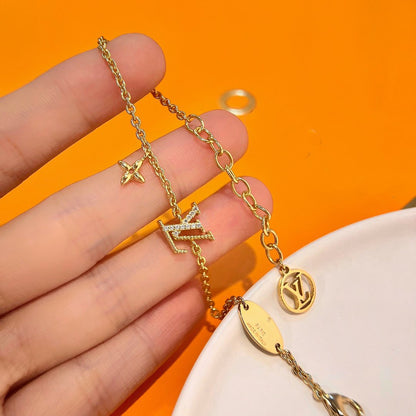 [Mystic]LOGO STAR MOTIF GOLD BRACELET