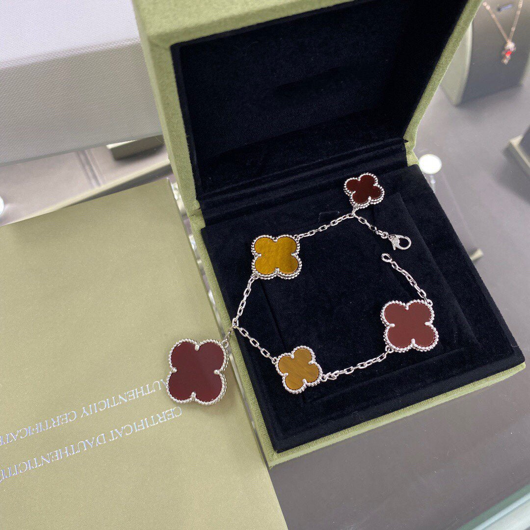 [Mystic]CLOVER 5 MOTIFS SIVLER CARNELIAN TIGER EYE BRACELET