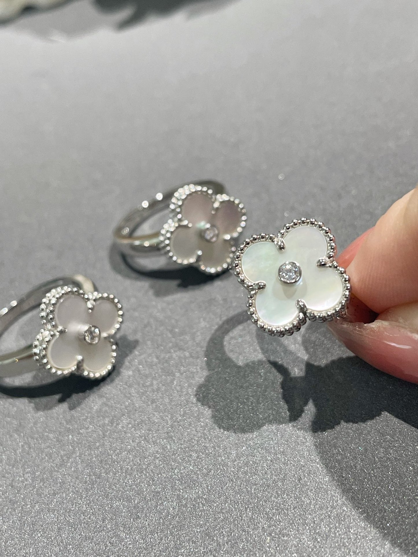 [Mystic]CLOVER SILVER MOP DIAMOND RING