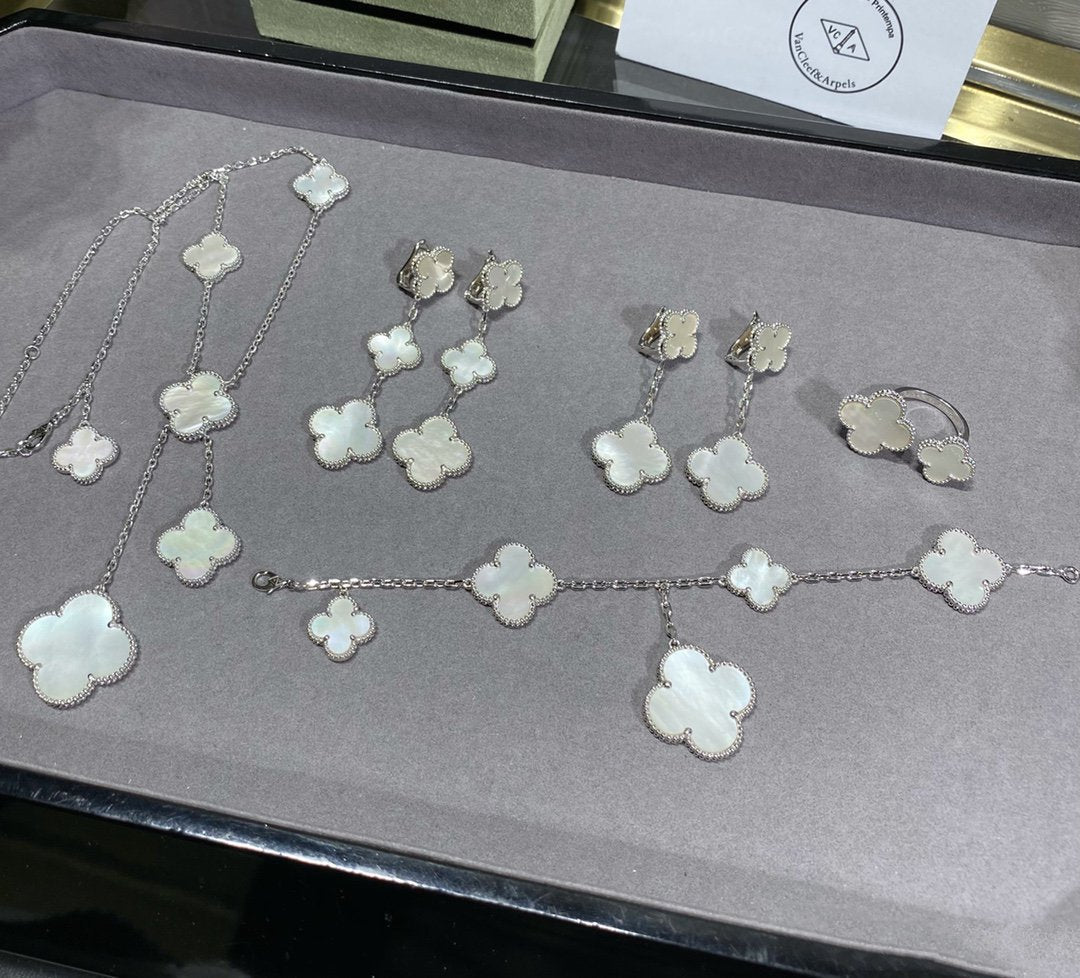 [Mystic]CLOVER 5 MOTIF WHITE MOP SILVER BRACELET