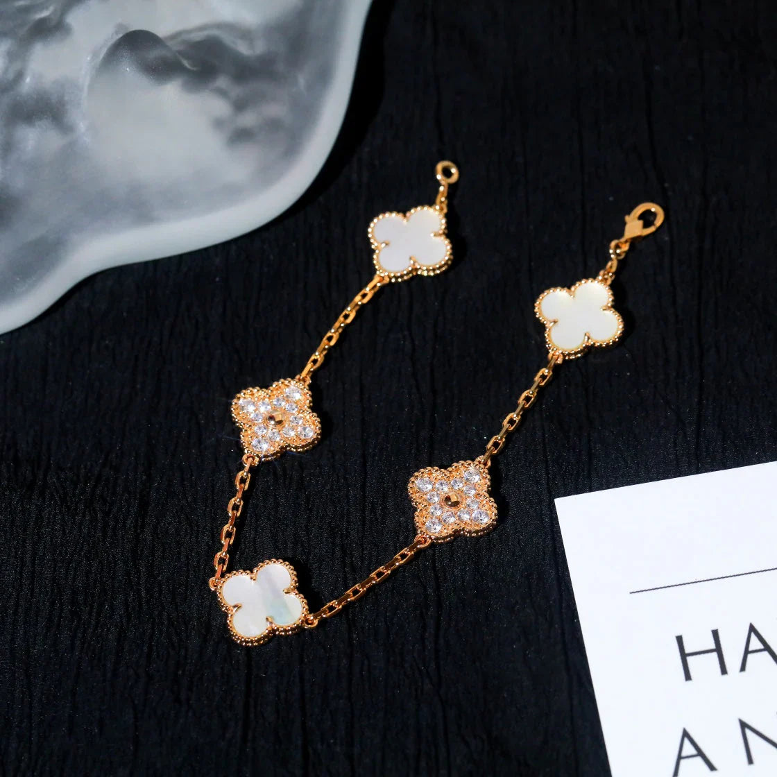 [Mystic]CLOVER WHITE PEARL MOP 5 MOTIF BRACELET COLLECTION