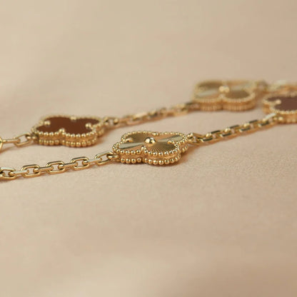 [Mystic] CLOVER 5 MOTIF RED CORNELIAN BRACELET COLLECTION