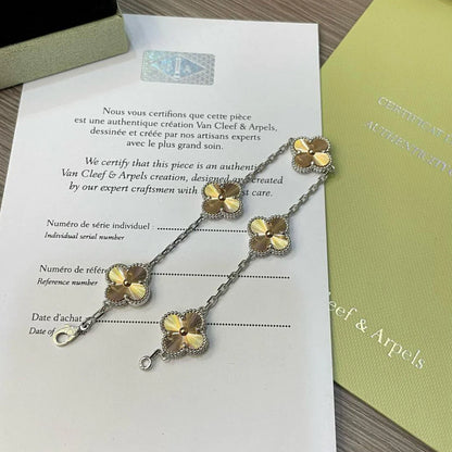 [Mystic] CLOVER 5 MOTIF LASER BRACELET COLLECTION