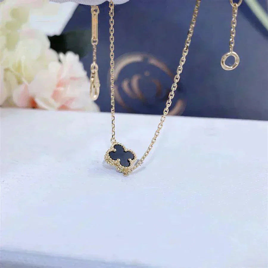[Mystic]CLOVER ONYX SINGLE FLOWER BRACELET