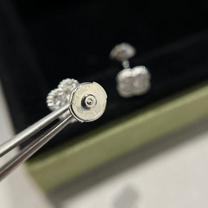 [Mystic]CLOVER MINI DIAMOND STUD EARRINGS
